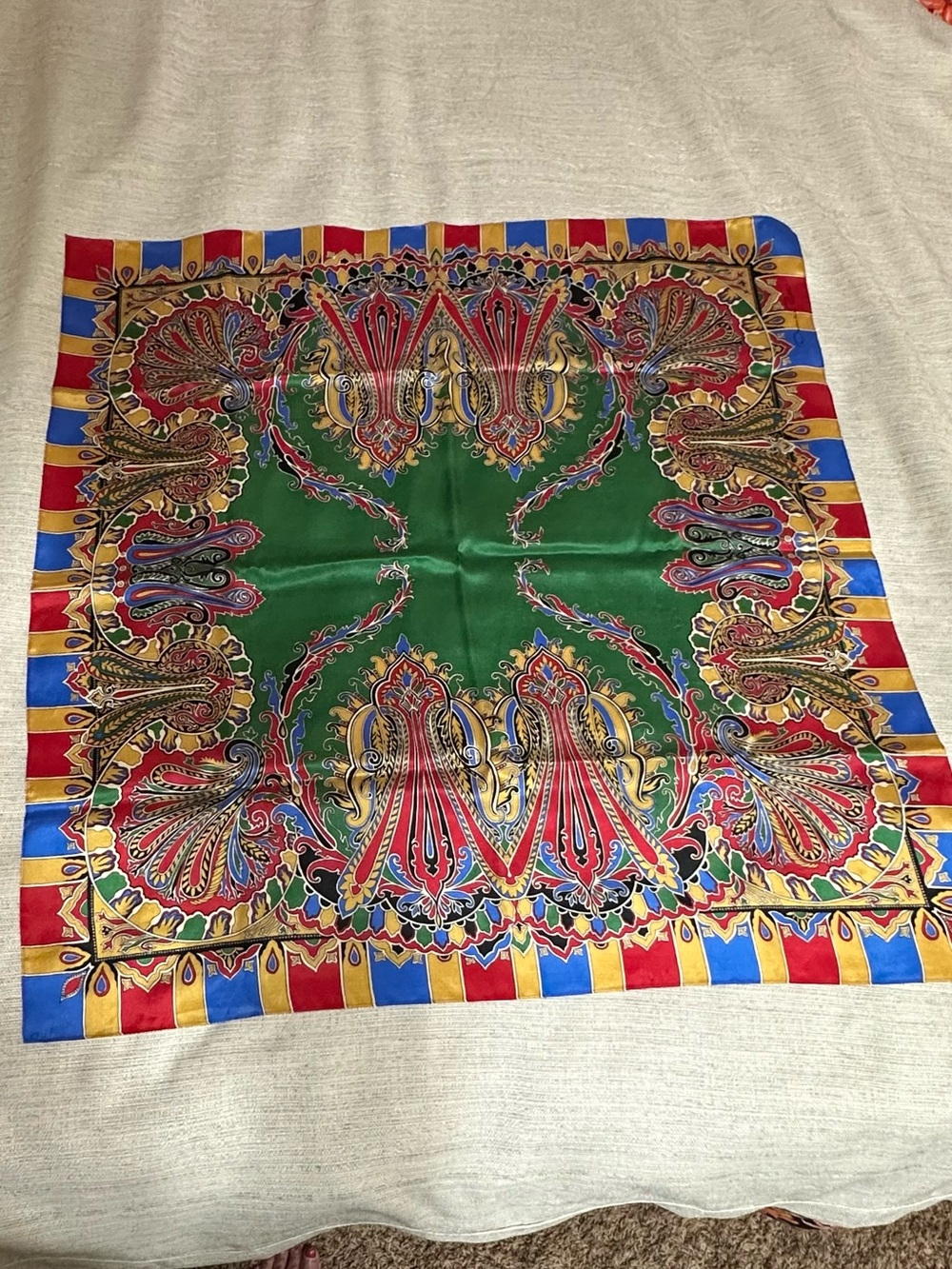 Vintage Oscar de la Renta Silk Scarf 30” Square